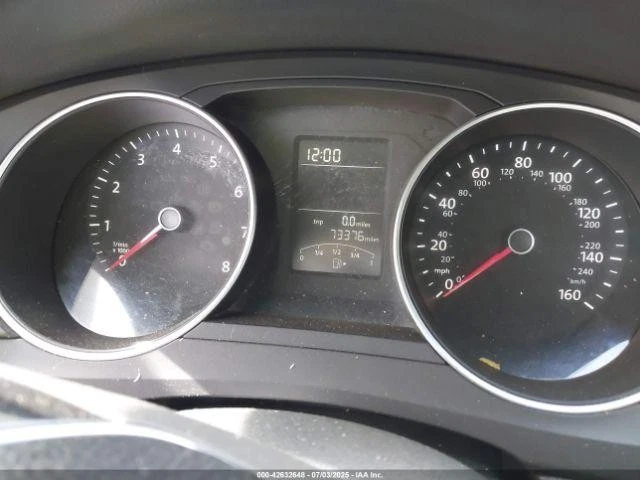 Guantera usada se adapta a: Volkswagen Jetta 2016 grado A Foto 3 de 4