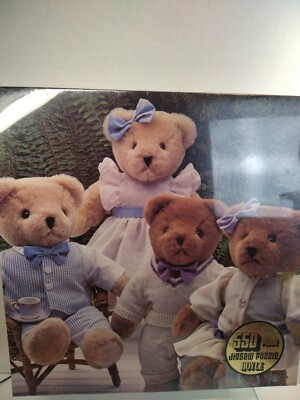 New 550 piece Jigsaw Puzzle by Hoyle ~~ ''Buttons & Bows'' Sealed