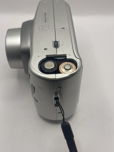 Polaroid PZ1710 35mm Point & Shoot Film Camera ( Battery Cover Comes Off ) - Picture 9 of 11