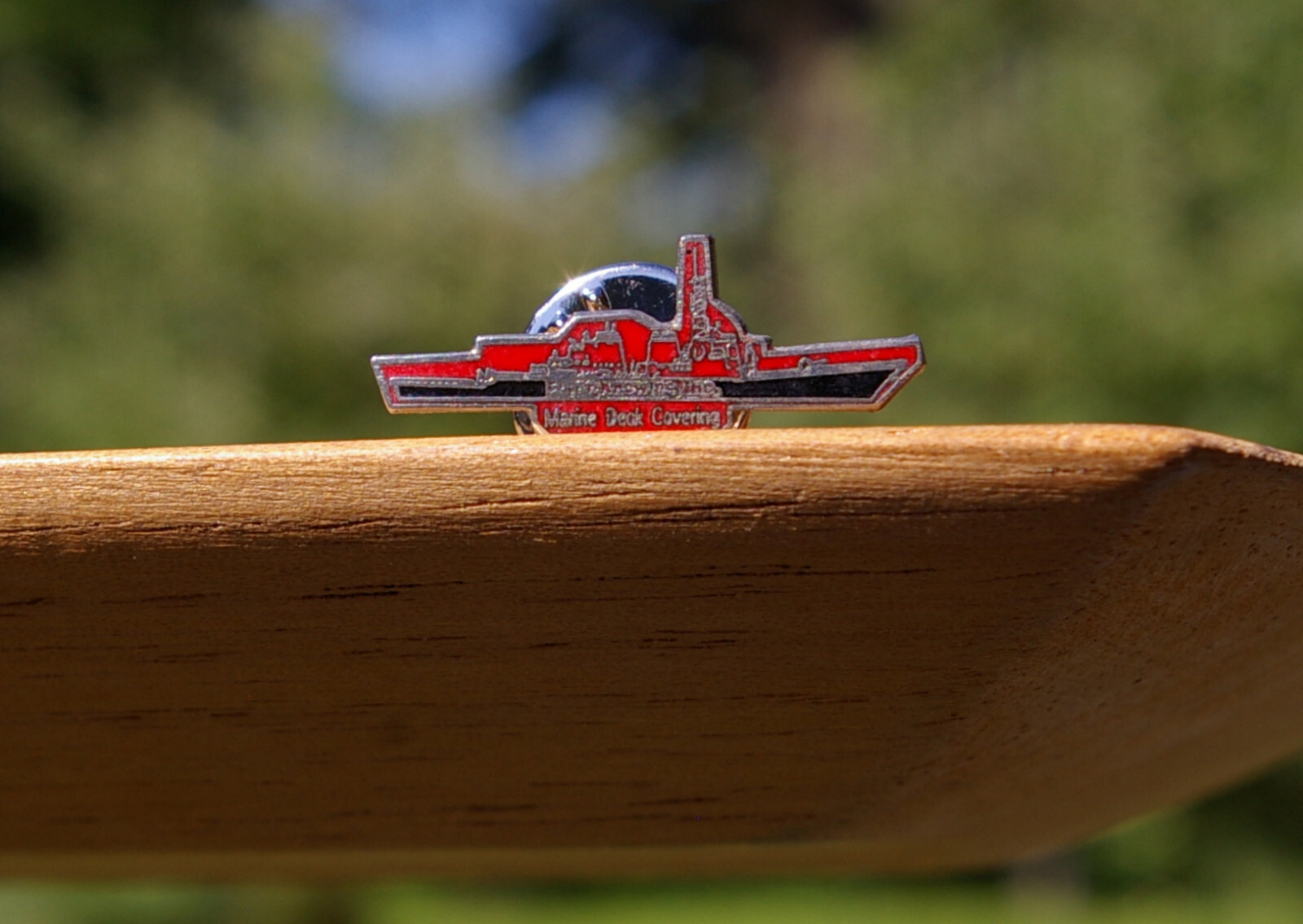 Fryer Knowles Inc. Marine Deck Covering 1" Metal & Enamel Lapel Pin