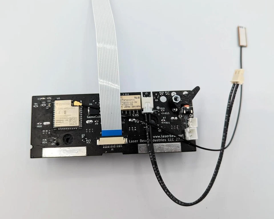 Blue Retro Internal Adapter w/ 4 Controller Ports for GameCube - Image 2 of 2