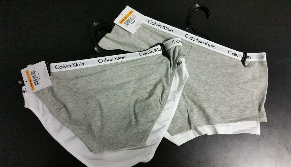  4 件装 CALVIN KLEIN BIKINIS 和 BOYSHORT,尺寸 S — 第 3/4 张图片