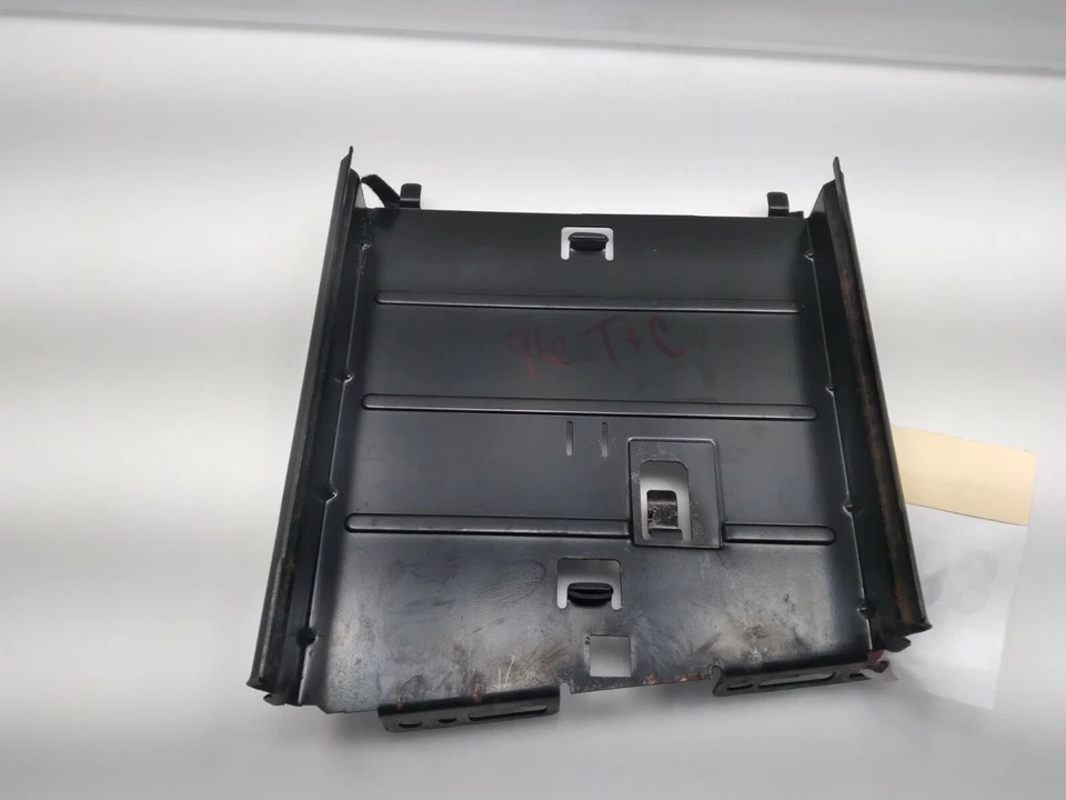 Bandeja de montagem para porta-copos Chrysler Town & Country 1996-2000 usada fabricante de equipamento original - Imagem 4 de 4