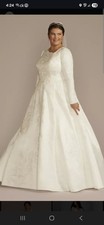 Ivory Lace Long Sleeve Plus Size Ball Gown Wedding Dress Boat Neck Full-Length
