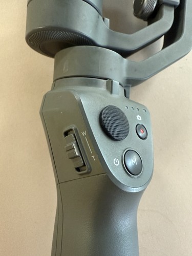 DJI OSMO MOBILE 2 smartphone GIMBLE stabiliser - Picture 4 of 8