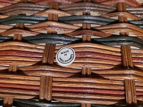 Vintage Beaded Tricolor Basket Made in Philippines Brown Red Green Wicker Wood - Picture 7 of 11