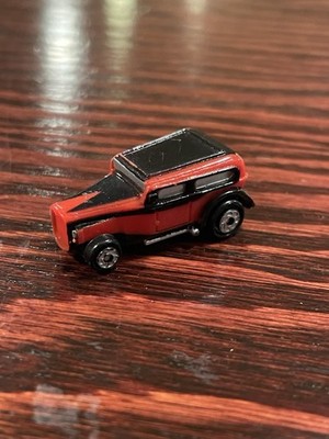 Galoob Micro Machines Insiders 1932 Ford, Red & Black, Excellent