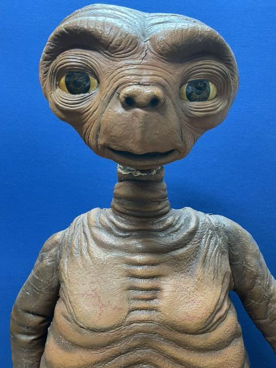 E.T. neca フィギュア ライフサイズ 等身大 NECA et Amazon.com: NECA - E.T. the Extra-Terrestrial - Stunt Puppet