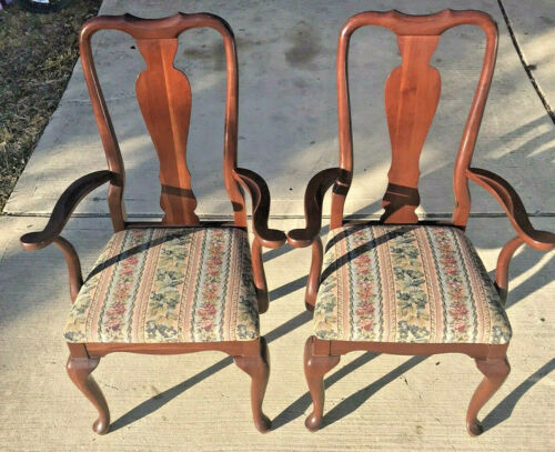 Ethan Allen Georgian Court Cherry TABLE - Please Note - All Chairs Are Sold - Picture 10 of 11