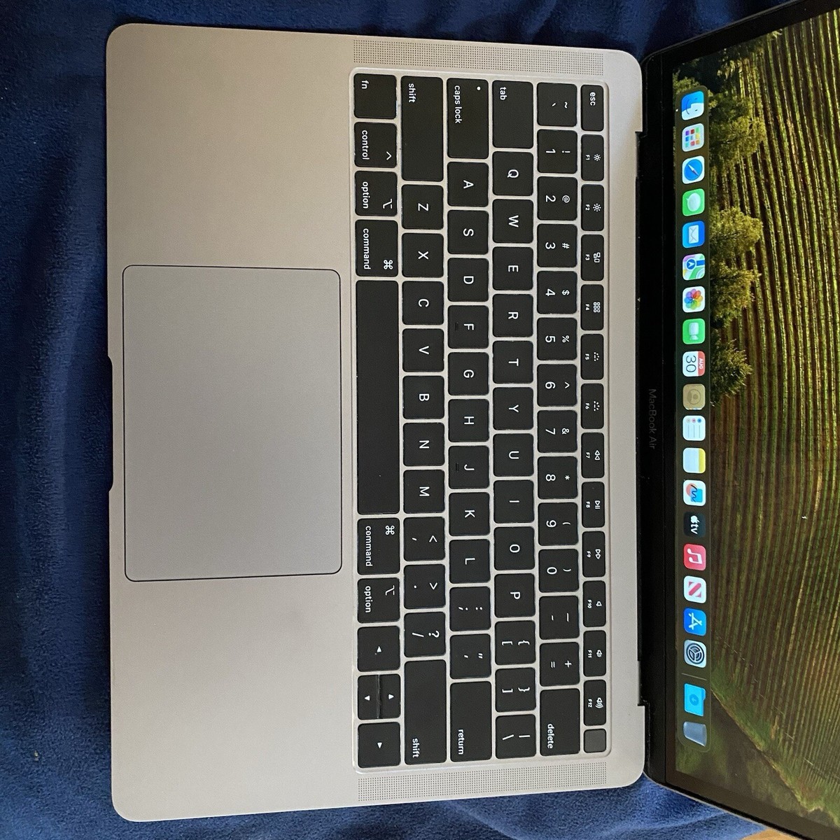 【美品】MacBook Air 13inch 2018 16 GB US Key Amazon.com: Apple 2018 MacBook Air with 1.6GHz Intel Core i5