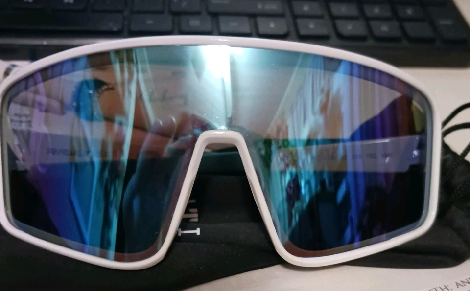 RAWLINGS СПОРТИВНЫЕ ТОВАРЫ SHIELS БЕЛЫЕ СОЛНЦЕЗАЩИТНЫЕ ОЧКИ - Изображение 2 из 4