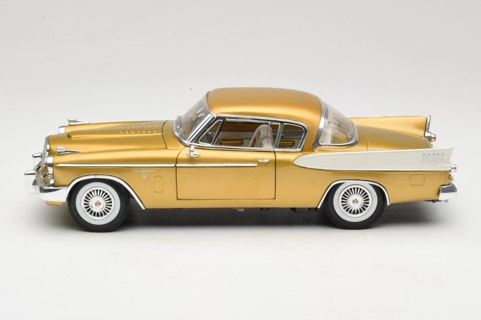 30384 Studebaker Golden Hawk Coupe Anson 1:18 - Immagine 4 di 4
