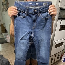 Old Navy Built-In Flex Straight Jeans Women s...