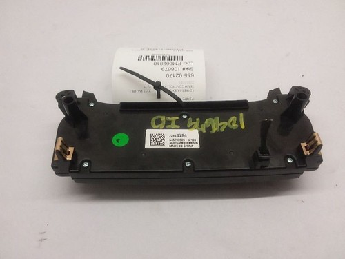 13 2013 Chevy Malibu Temperature Control Automatic Opt C68 ID 22854784 - Picture 4 of 10