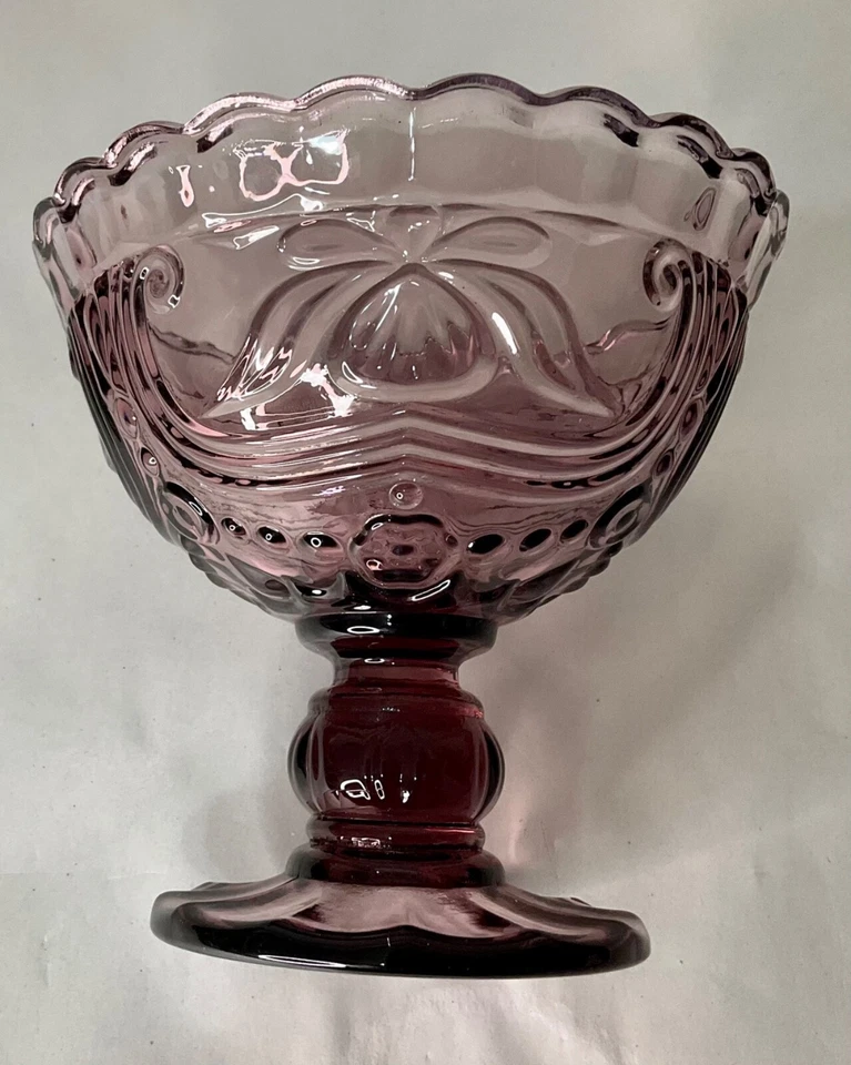 Antigo Conjunto de 3 tigelas de doces/compota/sobremesa com pés roxos/ametista recortadas em excelente estado usado - Imagem 2 de 4
