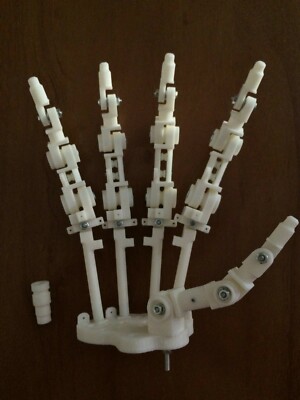 Terminator T800 Endo HAND (Right or Left Hand) KIT 2019-E Scale 1:1