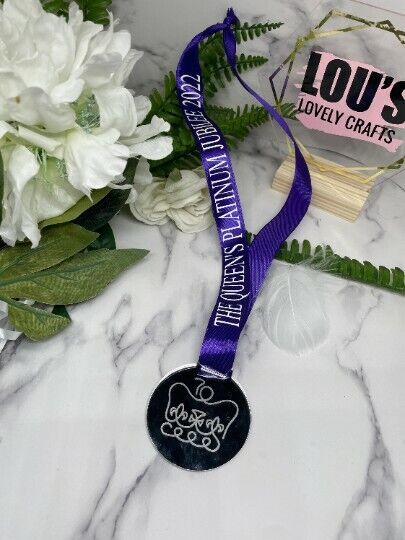 The Queen's Platinum Jubilee Medal! Available in Silver/Purple and Personalised