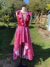 WHITE COVE DRESS SIZE XS FIT & FLARE FRILLS LACE UP TRAIN SHORT FRONT PINK RED