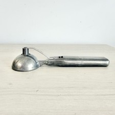 Vintage BASKIN ROBBINS Push Button Metal Ice Cream Scoop Buildit Engineering Co