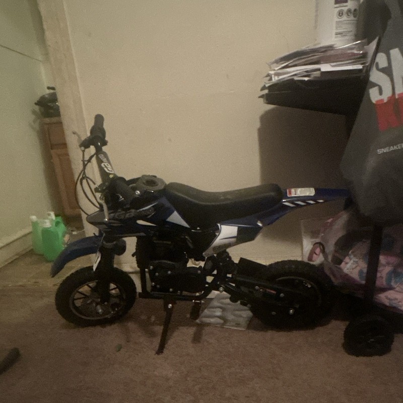 Mini Gas-Powered Dirt Bike Pocket Bike Mini Motorcycle, Blue/Black/White