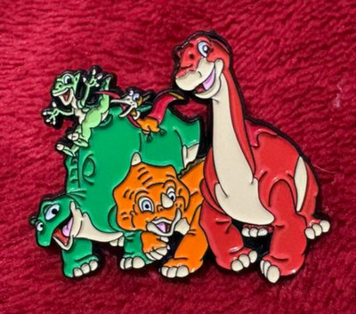 THE LAND BEFORE TIME enamel pin - cartoon dinosaur dinosaurs - FREE SHIPPING