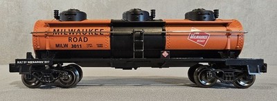 Menards O Gauge Milwaukee Road Triple Dome Tank Car MILW 3011 2017
