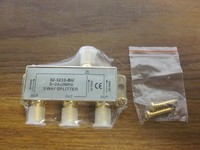 Gc Electronics 3 Way Splitter 32-3233-bu Qty. 10 Gc Electronics 3 Way Splitter 32-3233-bu Qty. 10