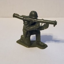 1960's Louis Marx WW2 World War 2 II Green American USA Toy Soldier 60MM Figure