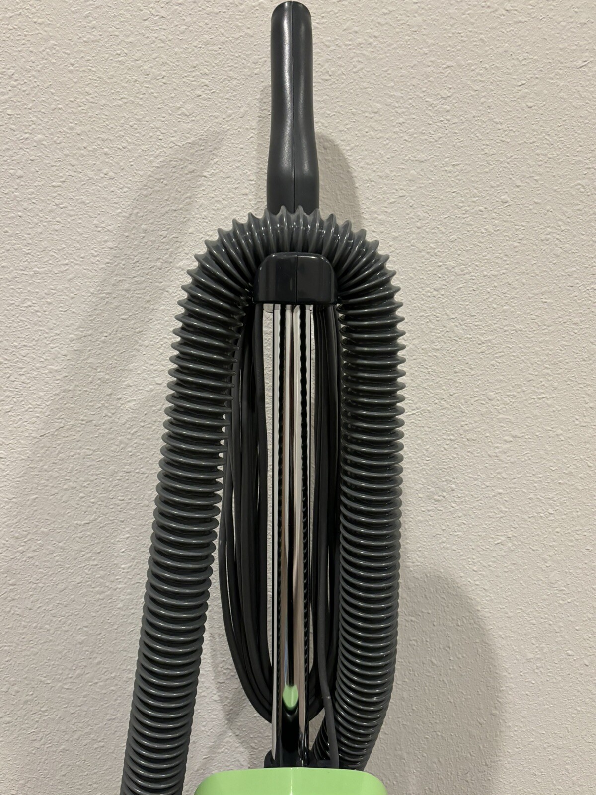 Panasonic Bagged Upright Vacuum Cleaner Model MCUG223 With