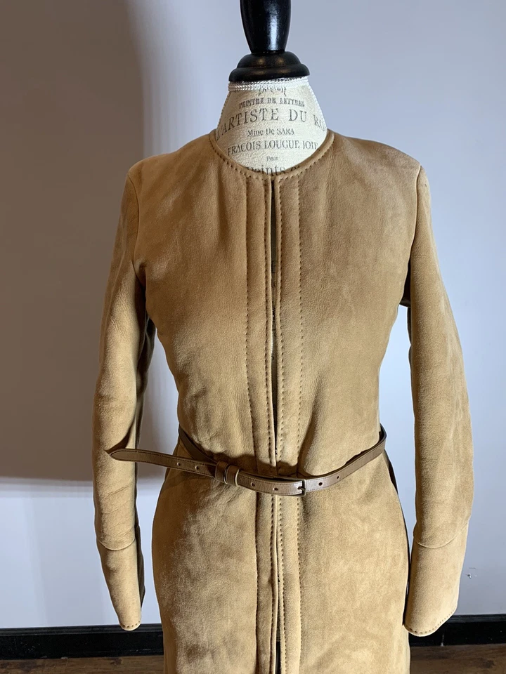 Abrigo de piel de oveja INTERMIX Golden Goose Sara con cinturón. TALLA-S, MARRÓN, $2995 Foto 4 de 4