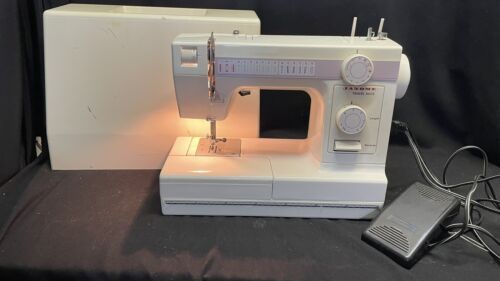 Janome Travel Mate (TravelMate) Sewing Machine with Pedal and Case WORKS - 第 1/12 張圖片