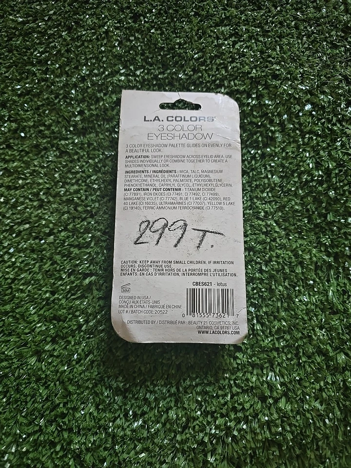 L.A. Colors Iris 3 Color Eyeshadow CBES623 Multidimensional 3 ct. - Image 2 of 2