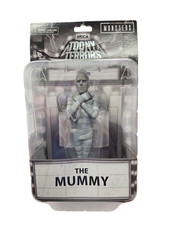 3 Horror Trading Cards Sets That Are Cheap and Easy to Collect 14