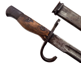 ANTIQUE RARE UNMARKED WW I WW II JAPANESE SWORD DAGGER BAYONET WITH SCABBARD.