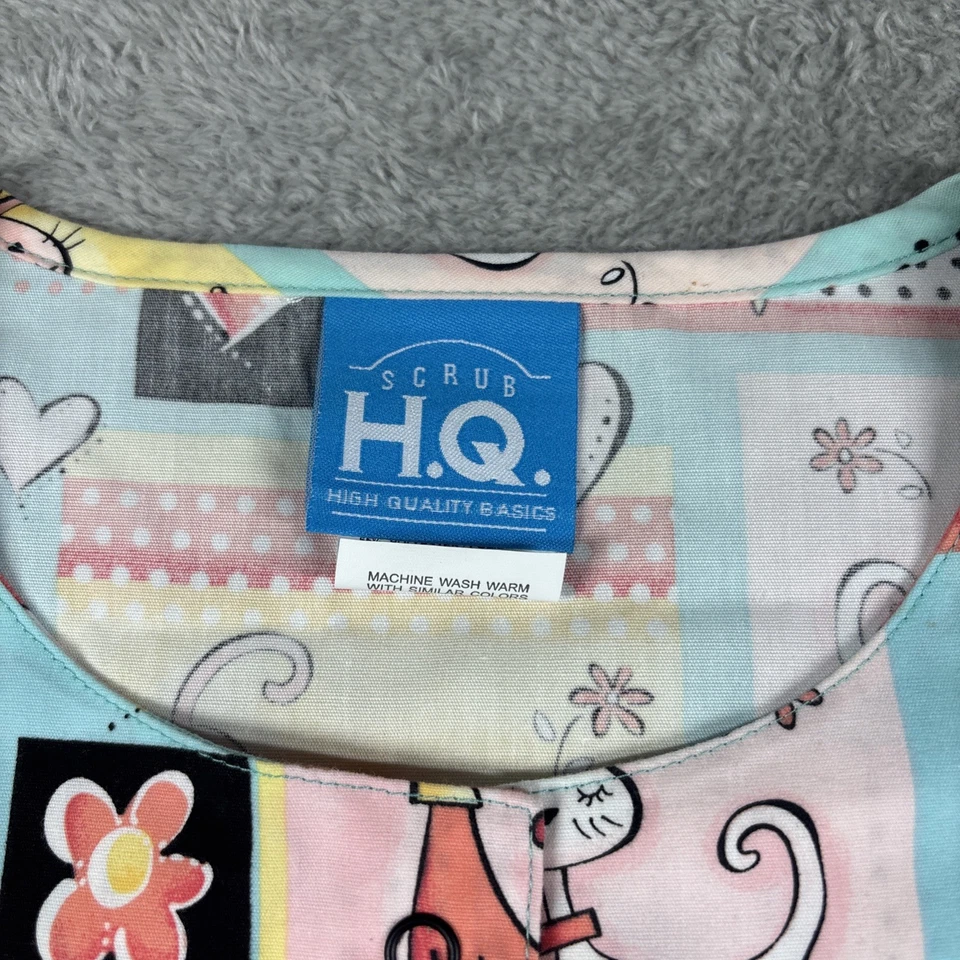 Scrub H.Q. Kittens/Cats Multicolor Long Sleeve V-Neck Scrub Top Size Small New - Image 2 of 4