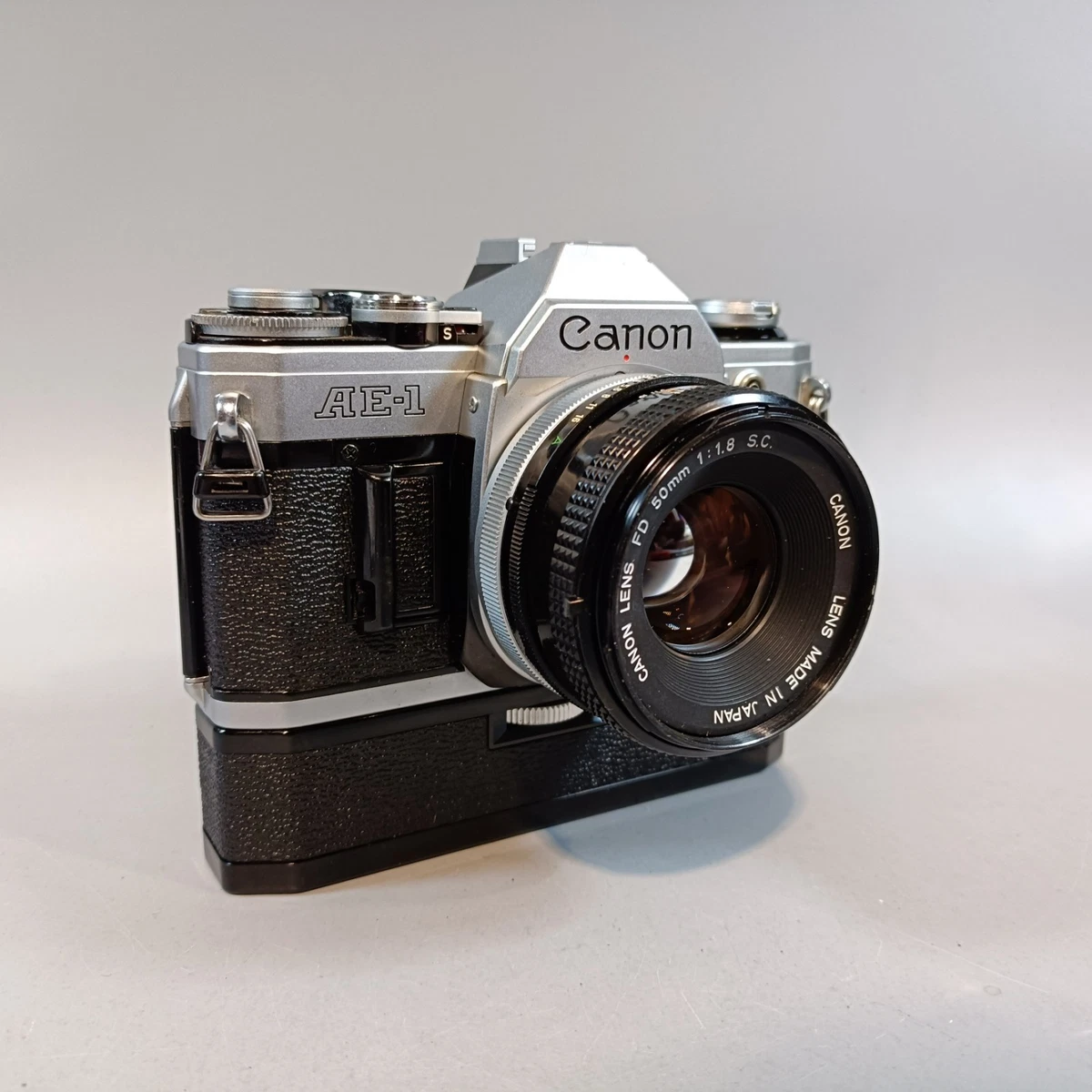 Canon AE-1 with Canon FD lens 50mm 1:1.8