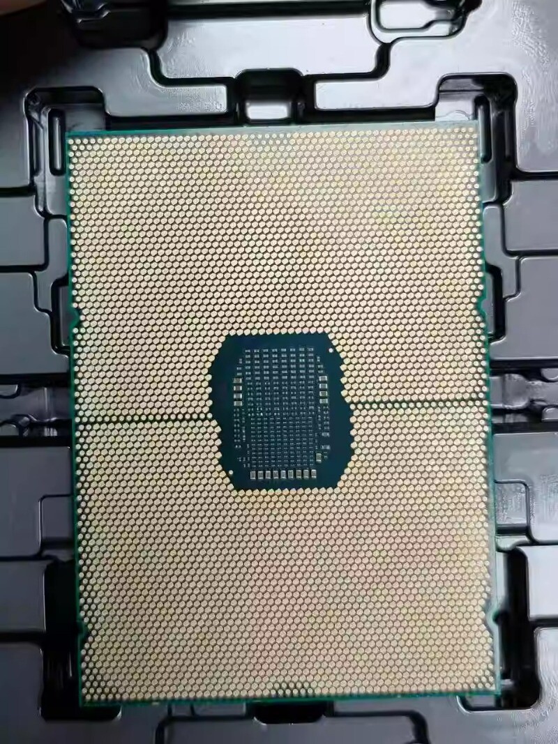 AMD EPYC 7K62 Unlocked 2.6-3.3GHz 48 Core 96 Thread LGA1151 192MB