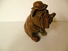 1998 RED MILL MFG BULLDOG WITH HAT & CIGAR #746 Crushed Pecan Resin Art. SIGNED