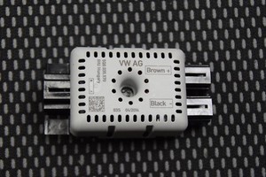 Original VW Audi Seat Antennenverstärker Entstörfilter Verstärker 5Q0035570