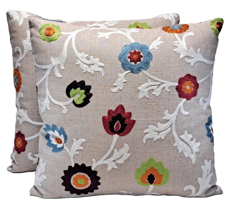 Crewel Embroidered Floral 20" Decorative Throw Pillow Cover linen - Image 4 of 4