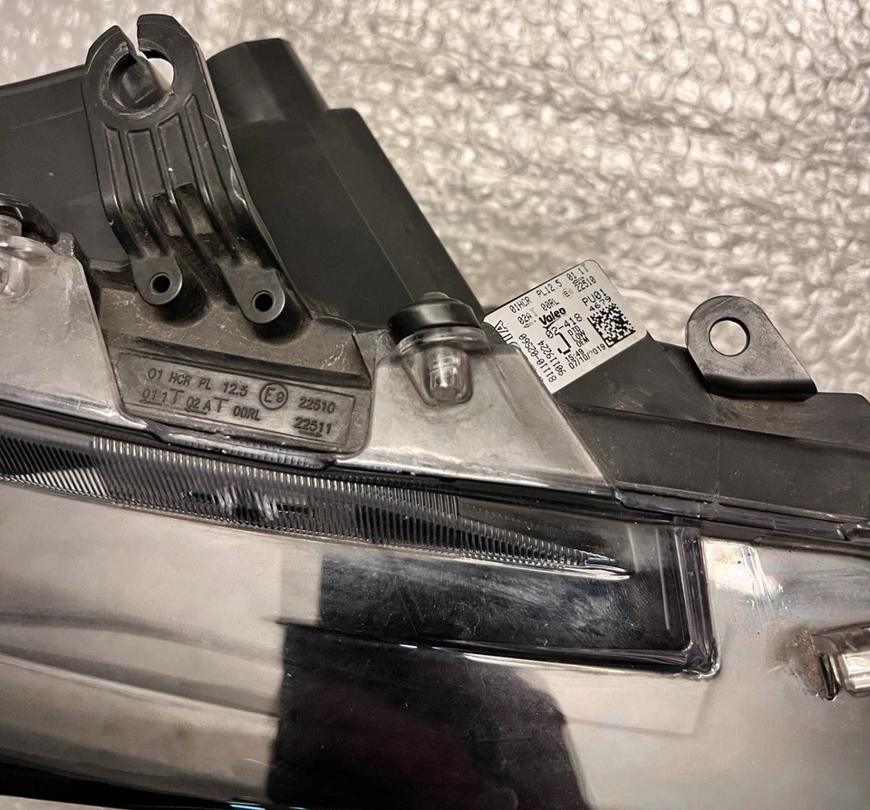 Original Toyota Corolla E21 Frontscheinwerfer LED rechts 81110-02S60 - Bild 4 von 4