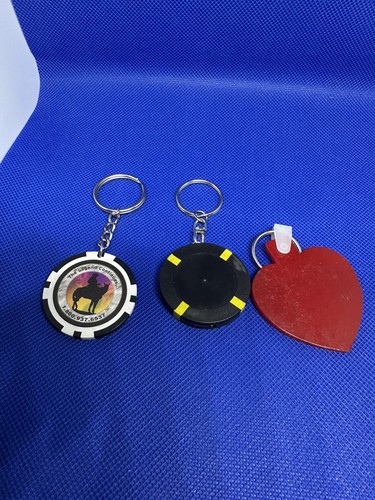 CASINO COIN AND KEYCHAIN COLLECTIBLE SET OF 3 - Picture 2 of 3