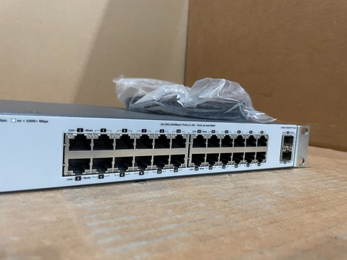 HP J9575A E3800-24G-2SFP+ Switch w/ J9577A 4-port Stack Module and Dual Power - Picture 2 of 5