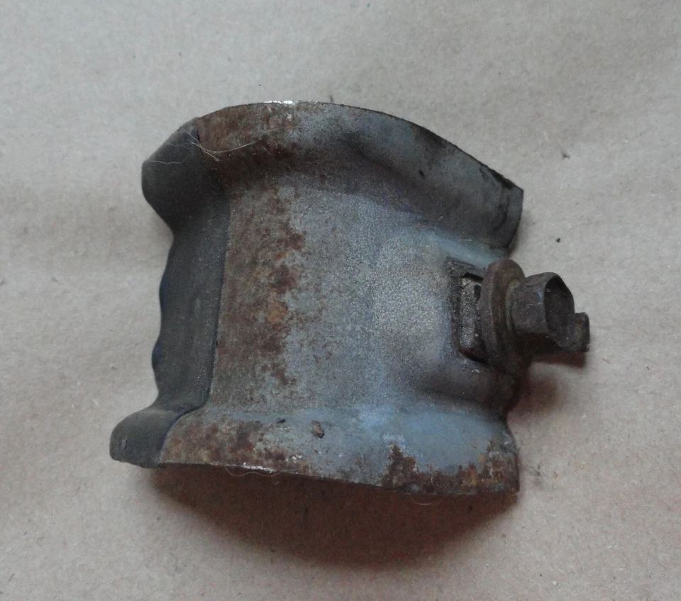 84-88 Fiero GT SE 2M4 Door Glass Window Stop 05540 - Imagem 3 de 3