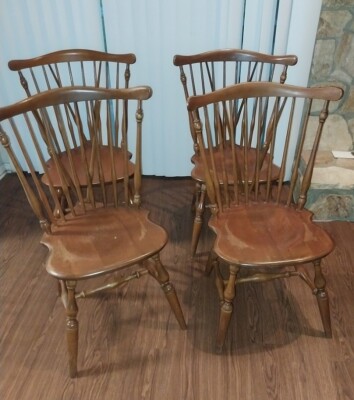 Vintage Ethan Vermont Mid Century Nutmeg Maple Fiddle Back Chair