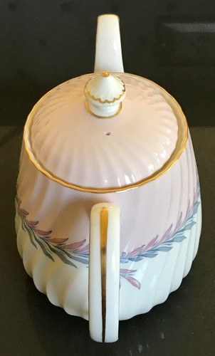 MINTON SYMPHONY CHINA TEA POT AND LID 1957 ENGLAND ORIGINAL OWNER PINK - Picture 2 of 6