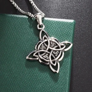 Nouveau Collar De Nudo Irlandés De Bruja De Acero Inoxydable Para hombres Moda