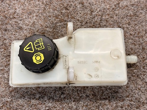 FORD C-MAX C344 2010-2016 - Brake Fluid Reservoir Tank EV61-2K478-AB