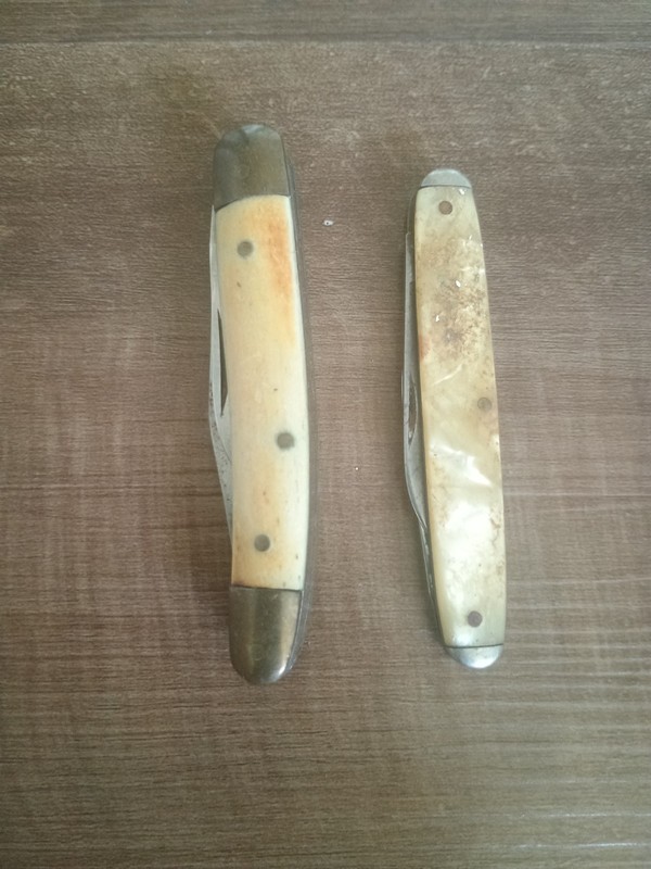 Vintage Camillus USA New York Folding Pocket Knife X2