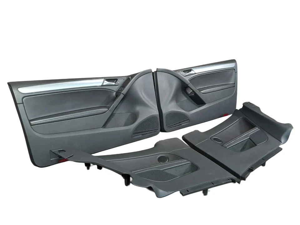 2010-2014 年大众高尔夫 GTI 黑色皮革门板带铝装饰 2 门 — 第 3/4 张图片